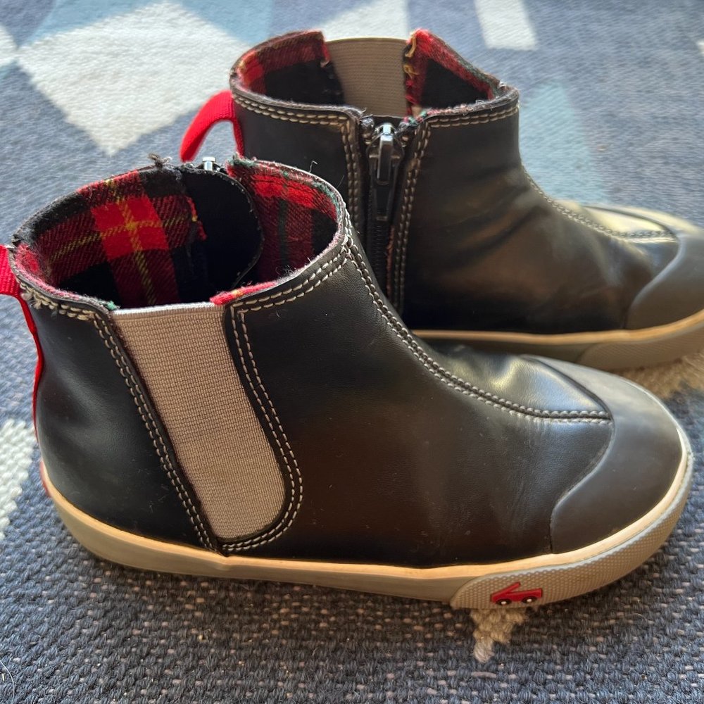See Kai Run "Kirby" Sneaker/Chelsea Boot in Black and Grey - Size 11.5